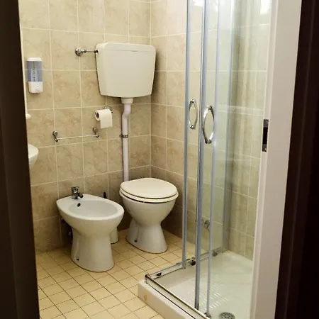 Pensjonat In Guest - New Cirene Triple Comfort Half Package Rimini